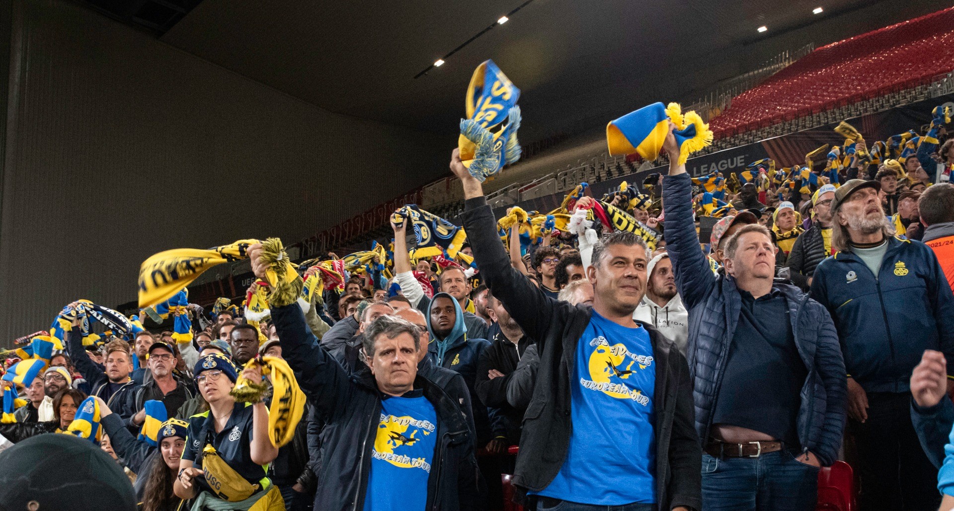 Supporters background
